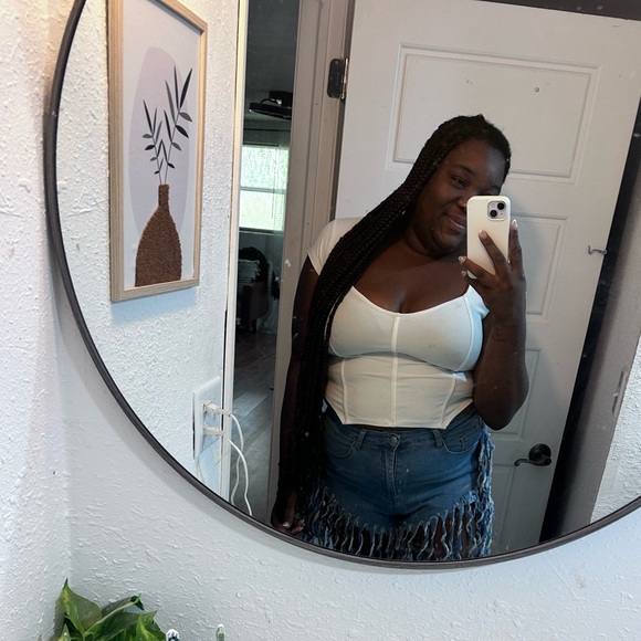 Meet your Posher, Vanetta - Picture 8 of 8